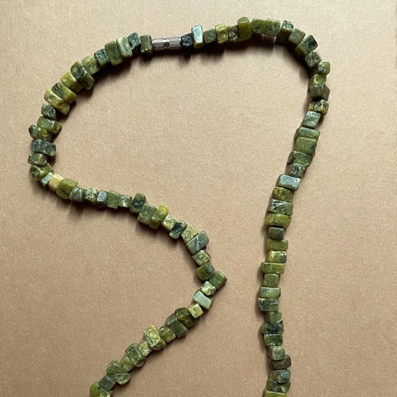 Jade Necklace Square Beads - Picture 6 of 7
